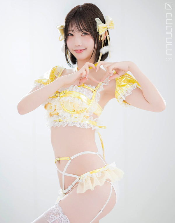 PHARFAITE PF003 Lace Limitation ILLUMINA yellow title